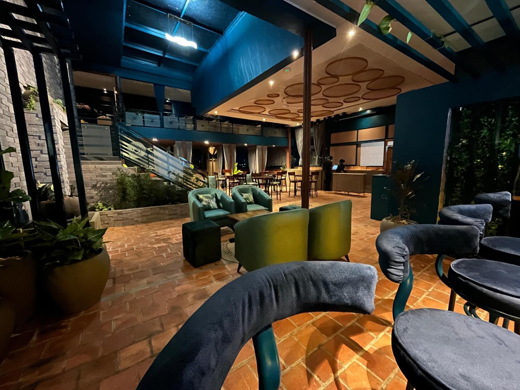Urban Park Suites Hotel Kigali Exterior photo